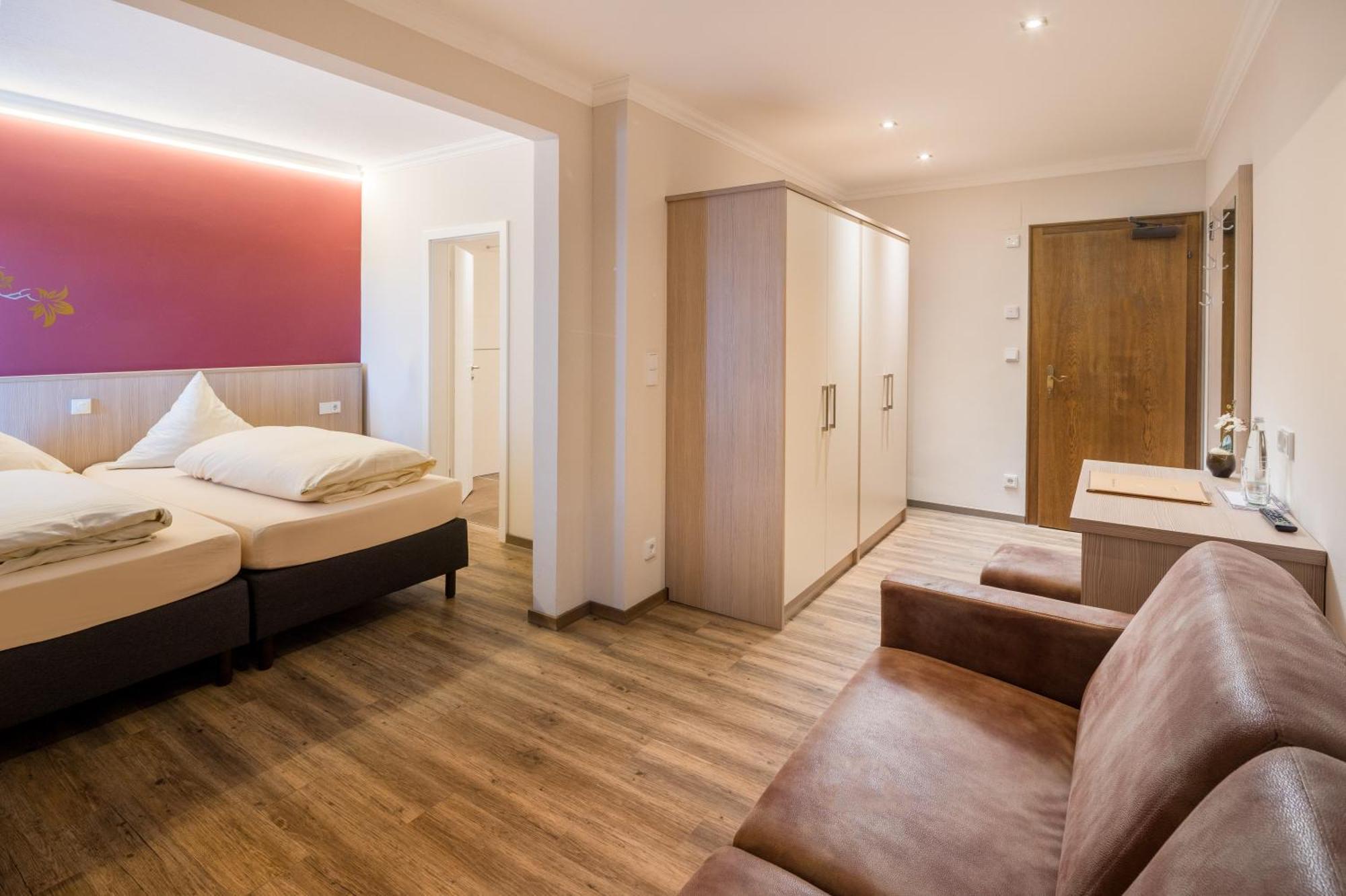 Hotel-Gasthof Huber エーバースベルク エクステリア 写真