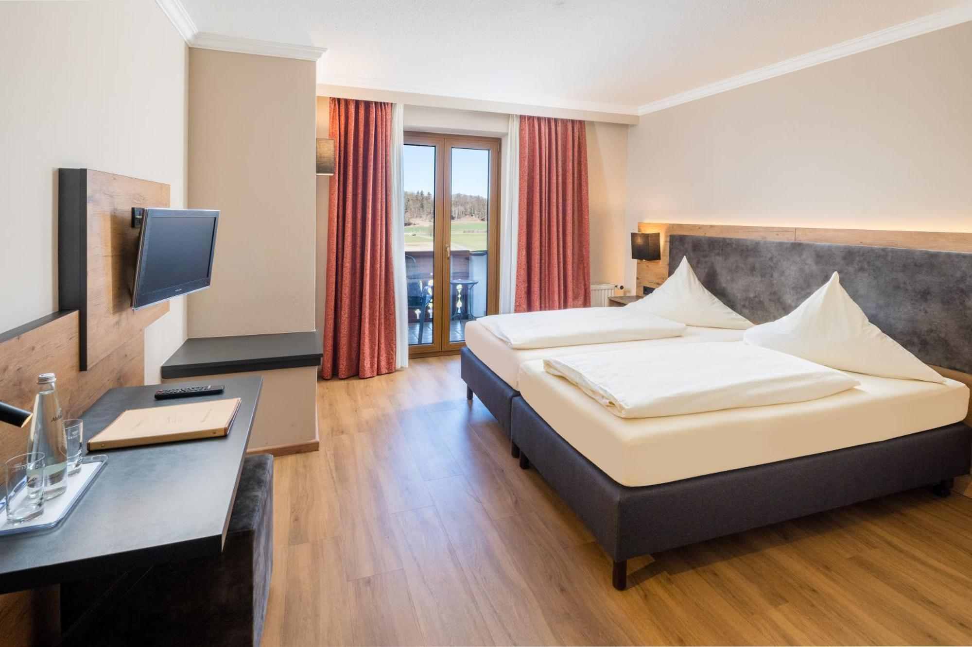 Hotel-Gasthof Huber エーバースベルク エクステリア 写真
